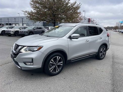 Used 2018 Nissan Rogue SL image 11