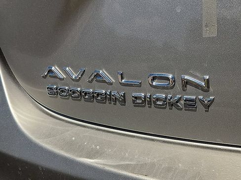 Used 2015 Toyota Avalon XLE FWD image 8