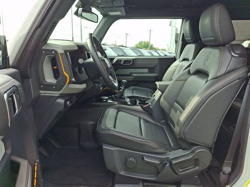 Used 2023 Ford Bronco Badlands AWD/4WD image 14