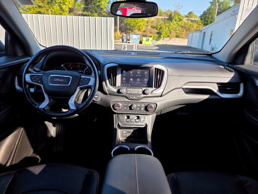 Used 2020 GMC Terrain SLT w/ Preferred Package FWD image 30