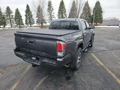 Used 2023 Toyota Tacoma Limited image 6