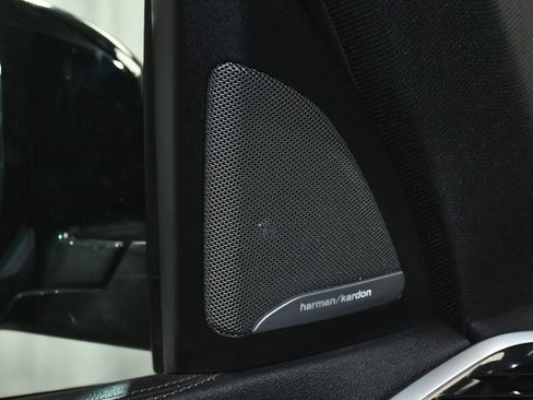 Used 2023 BMW X5 xDrive45e w/ M Sport Package image 39