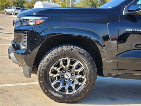 Used 2023 Chevrolet Colorado Z71 w/ Z71 Convenience Package 2 image 6