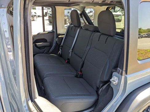 Certified 2025 Jeep Wrangler Unlimited Rubicon 4xe w/ Safety Group image 40