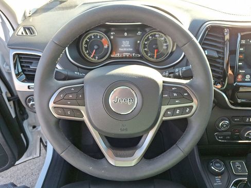 Used 2022 Jeep Cherokee Limited image 16