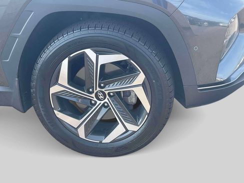 Certified 2023 Hyundai Tucson Limited AWD/4WD image 9