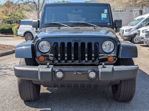 Used 2012 Jeep Wrangler Unlimited Sahara image 10