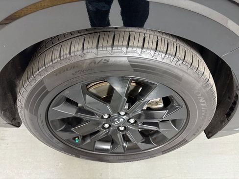 Used 2023 Kia Carnival SX Prestige image 11