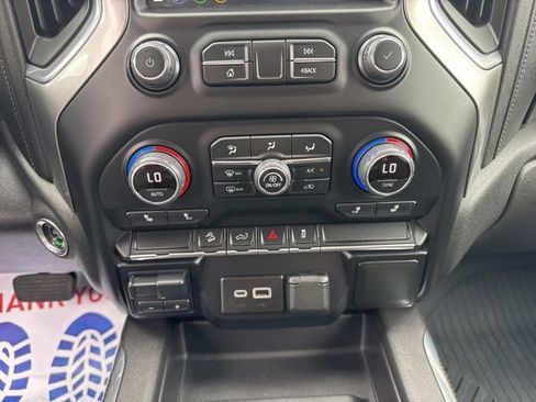 Used 2021 Chevrolet Silverado 1500 LT Trail Boss w/ Bed Protection Package AWD/4WD image 25