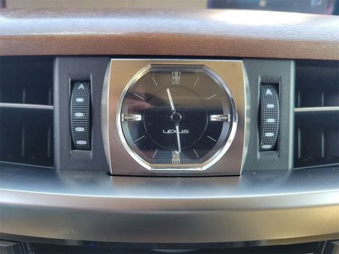 Used 2017 Lexus LX 570 4WD image 14