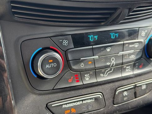 Certified 2017 Ford Escape Titanium FWD image 23