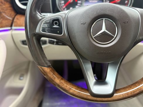 Used 2017 Mercedes-Benz E 300 image 25