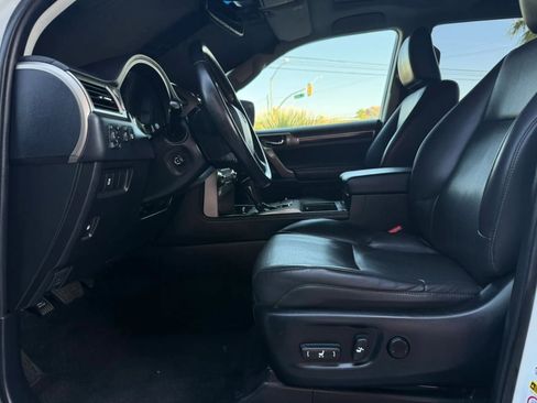 Used 2017 Lexus GX 460 w/ Navigation Package AWD/4WD image 41