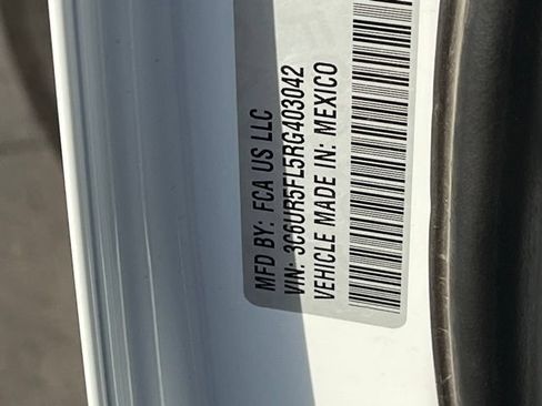 Used 2024 RAM 2500 Laramie w/ Safety Group AWD/4WD image 35