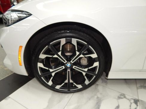 Used 2025 BMW 330i xDrive Sedan w/ M Sport Package image 10