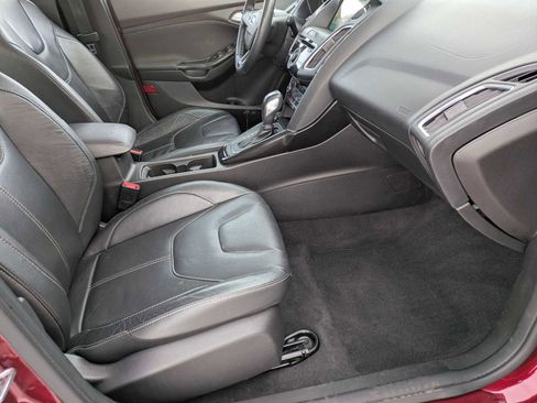 Used 2016 Ford Focus Titanium image 20