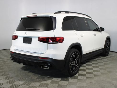 Used 2021 Mercedes-Benz GLB 250 image 33