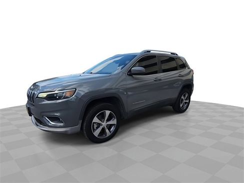 Used 2019 Jeep Cherokee Limited w/ Luxury Group image 4