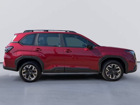 Used 2026 Subaru Forester AWD/4WD image 2