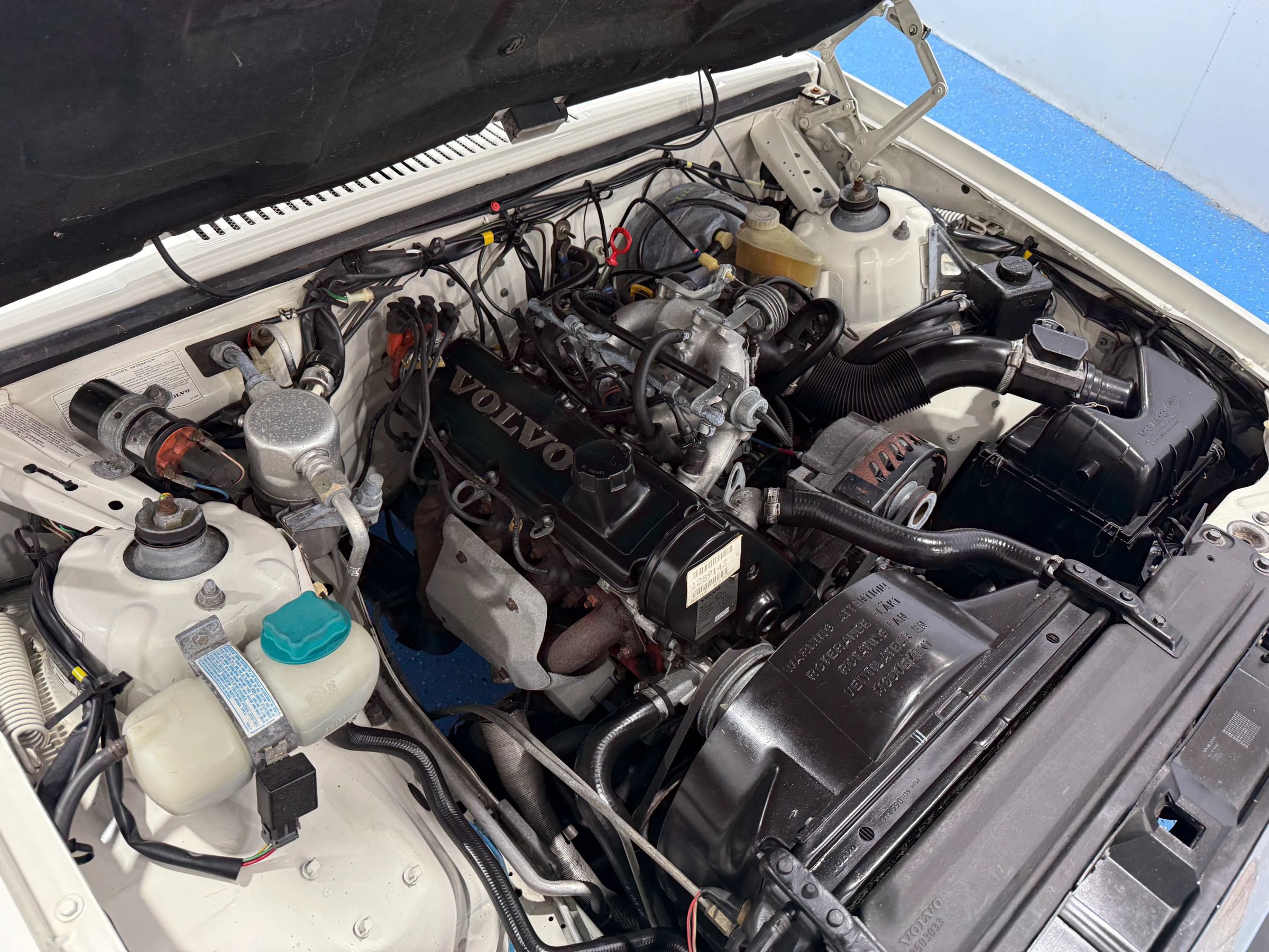 Used 1988 Volvo 740 GLE RWD image 53