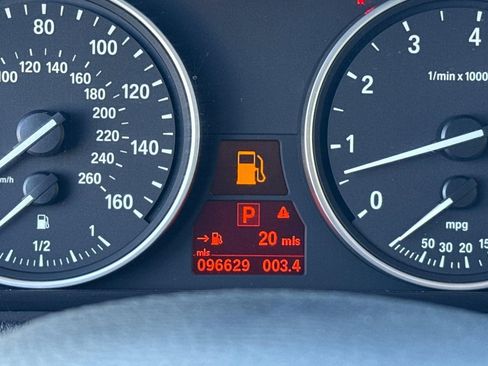 Used 2011 BMW X5 xDrive35i image 19