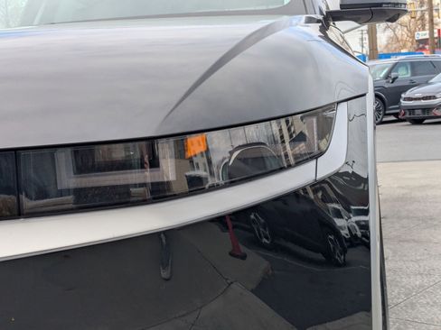 Certified 2024 Hyundai Ioniq 5 Limited image 12