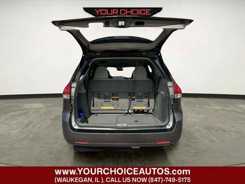 Used 2013 Toyota Sienna LE FWD image 17