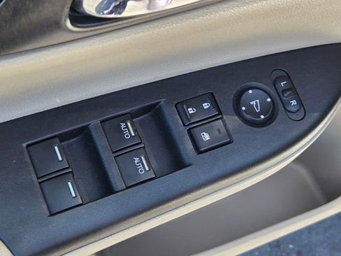 Used 2015 Honda Accord EX-L image 17