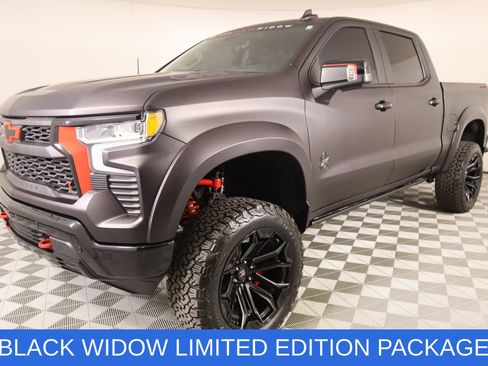 Used 2025 Chevrolet Silverado 1500 LTZ AWD/4WD image 12