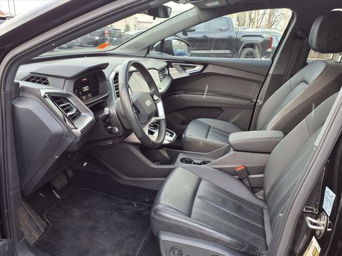 Used 2023 Audi Q4 e-tron Premium image 23