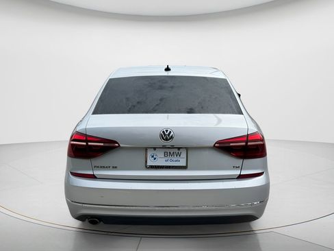 Used 2017 Volkswagen Passat 1.8T SE FWD image 6
