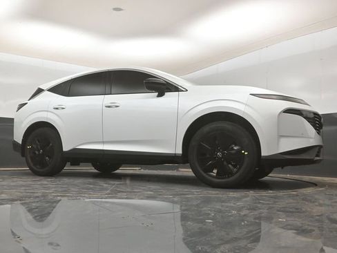 Certified 2025 Nissan Murano SV image 14