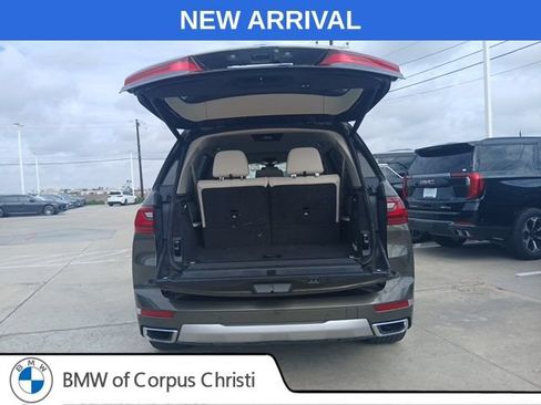 Used 2020 BMW X7 xDrive40i w/ Premium Package AWD/4WD image 9