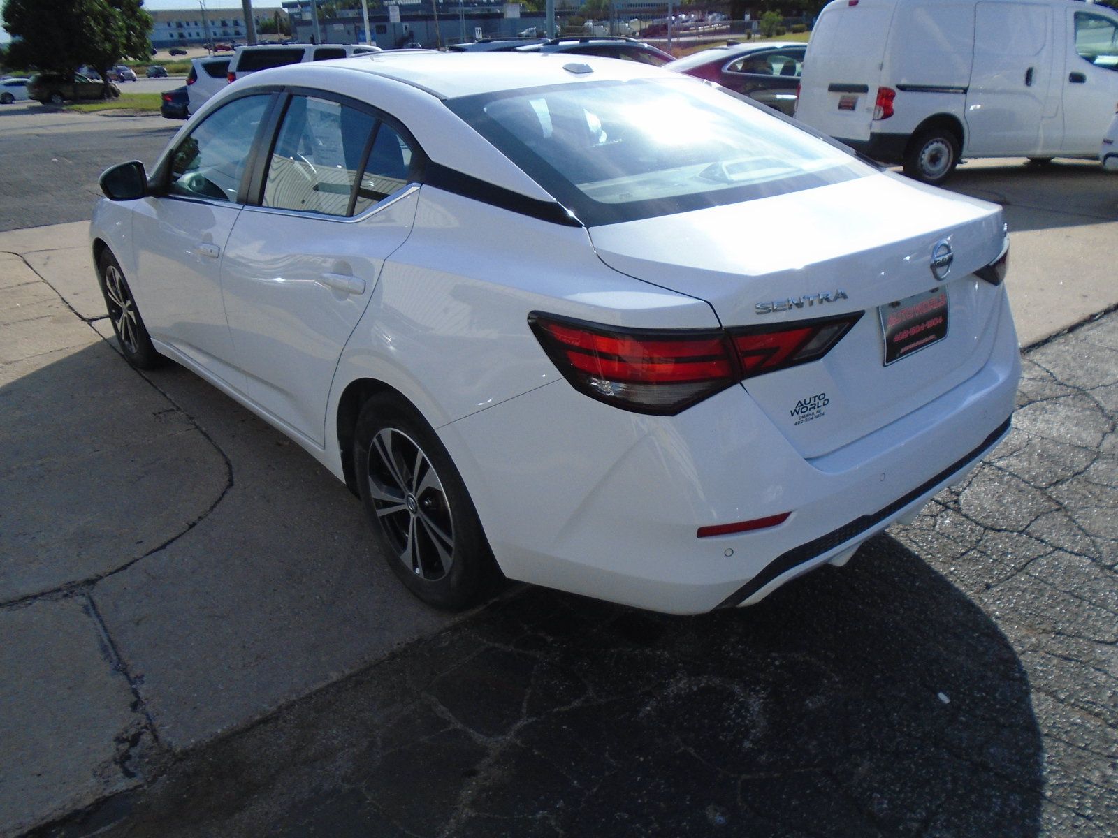 Used 2022 Nissan Sentra SV FWD image 4