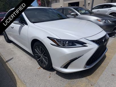 Used 2025 Lexus ES 350 w/ Premium Package