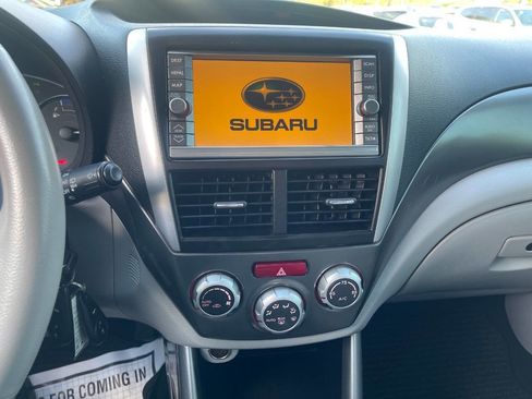 Used 2011 Subaru Forester 2.5X Limited AWD/4WD image 17