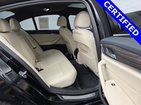 Certified 2022 BMW 530i w/ Convenience Package image 19