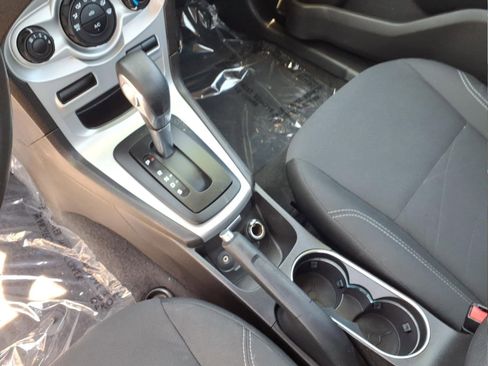 Used 2016 Ford Fiesta SE FWD image 17