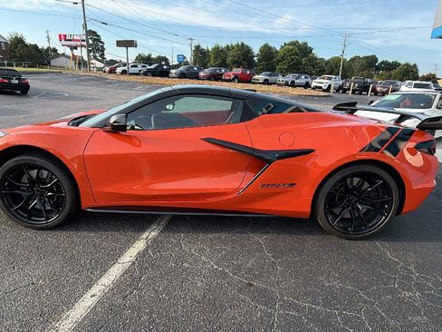 New 2027 Chevrolet Corvette Grand Sport w/ Z52 Sport Performance Package RWD image 12