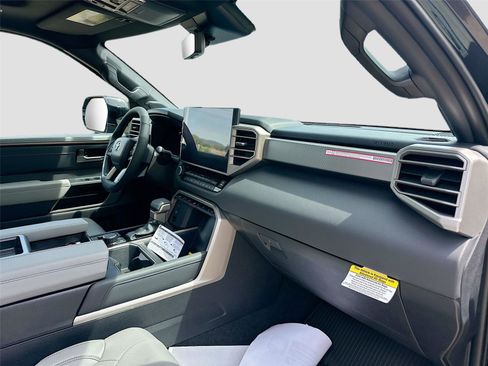 New 2026 Toyota Tundra Limited AWD/4WD image 29