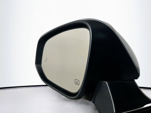 Used 2022 Toyota Highlander XLE image 16