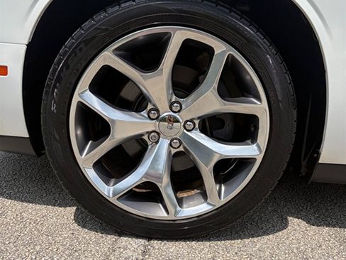 Used 2015 Dodge Challenger SXT Plus RWD image 30
