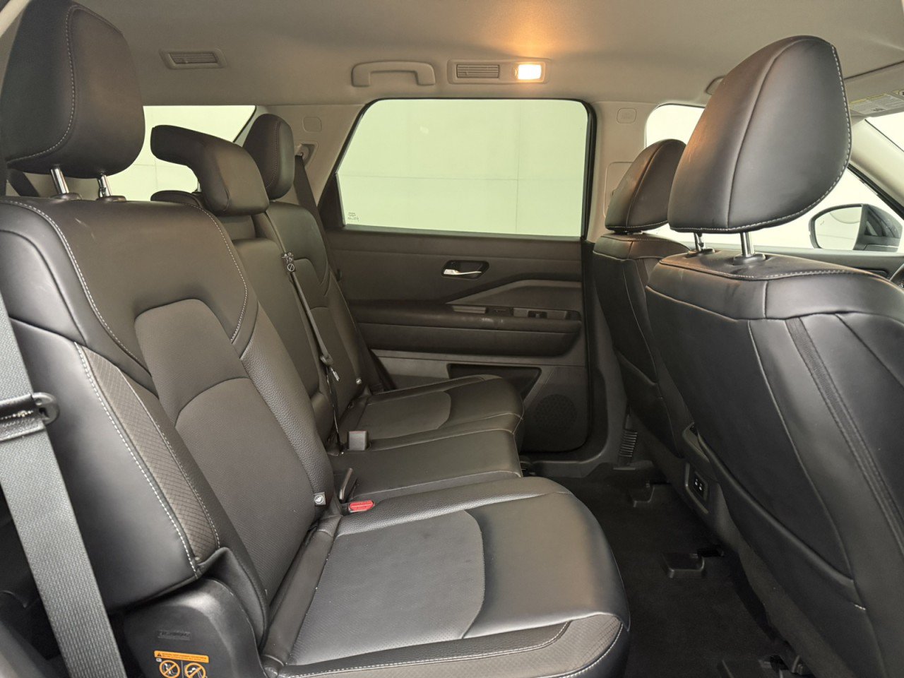 Used 2026 Nissan Pathfinder SL AWD/4WD image 13