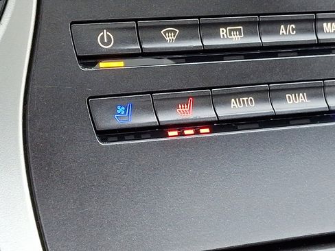 Used 2020 Lincoln Nautilus Reserve image 30