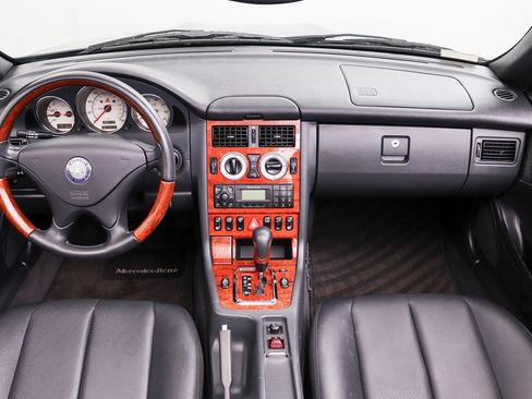 Used 2003 Mercedes-Benz SLK 320 image 22