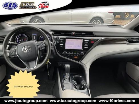 Used 2019 Toyota Camry LE image 15