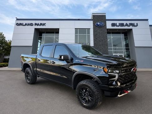 Used 2023 Chevrolet Silverado 1500 ZR2 w/ Technology Package AWD/4WD image 3