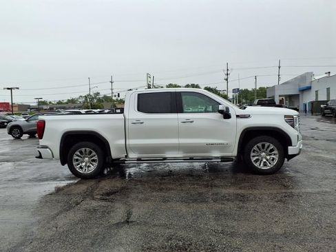 Used 2024 GMC Sierra 1500 Denali w/ Technology Package AWD/4WD image 16