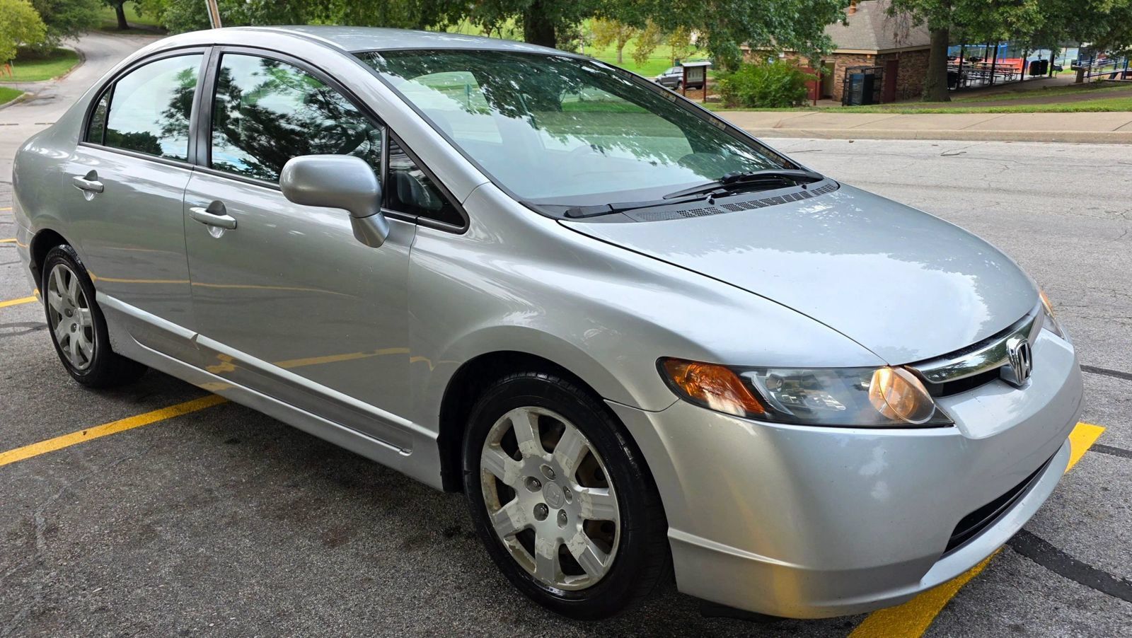 Used 2007 Honda Civic LX image 2