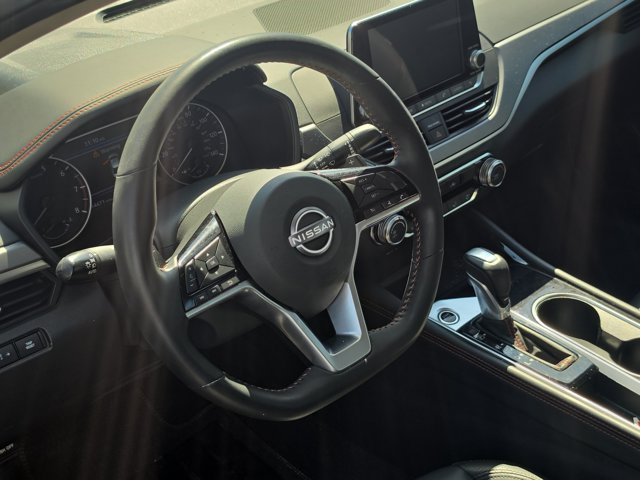 Used 2025 Nissan Altima 2.5 SR FWD image 25
